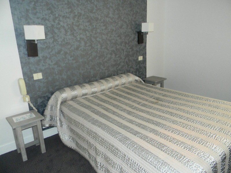 Brit Hotel Cahors - Le Valentre Exterior photo