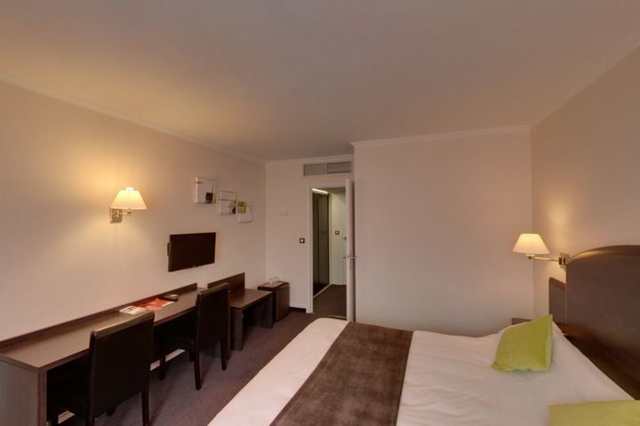 Brit Hotel Cahors - Le Valentre Exterior photo